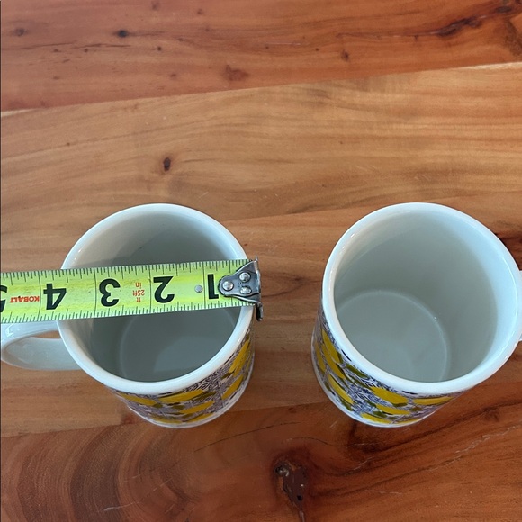 Eccolo Gooseberry Moon Ceramic Mugs in a lemon Amalfi Coast design - Picture 4 of 6